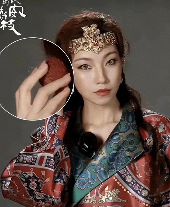 刚开播就危机？《长安的荔枝》女主被爆高考移民，惨遭央视删除