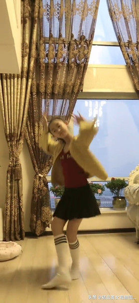 小美女跳舞系列9396