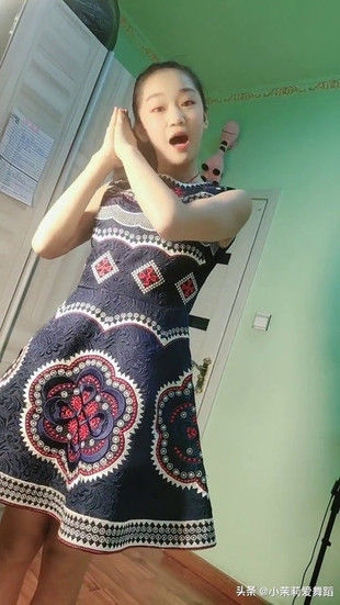 小美女跳舞系列5671