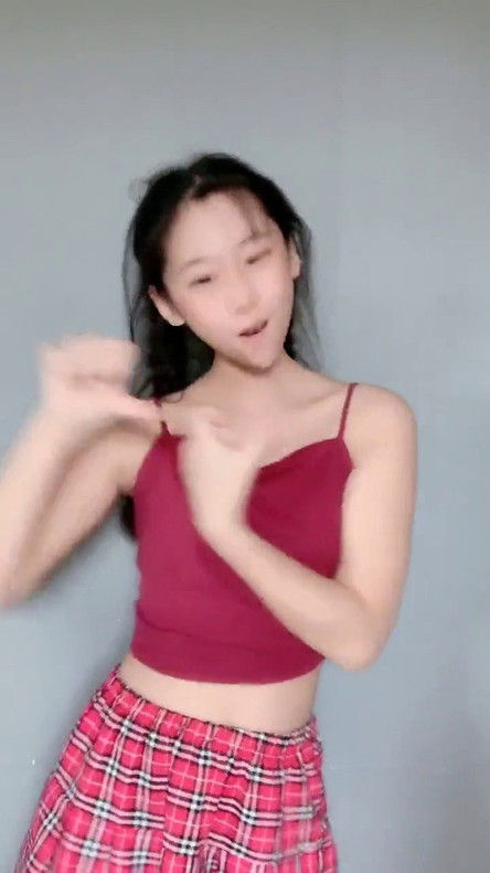 小美女跳舞系列6982