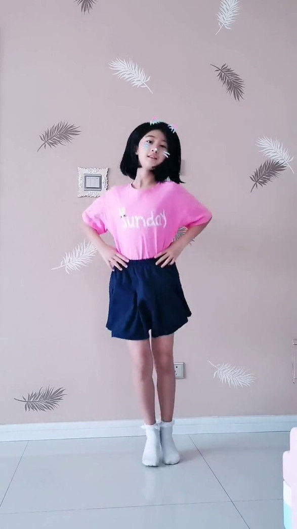小美女跳舞系列9171