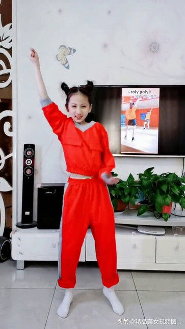 小美女跳舞系列6611