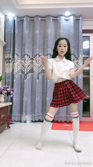 小美女跳舞系列3912