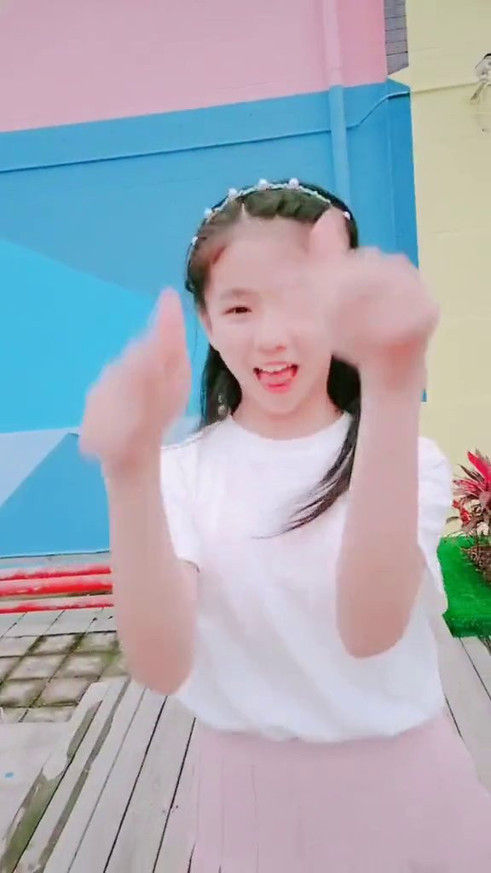 小美女跳舞系列3604