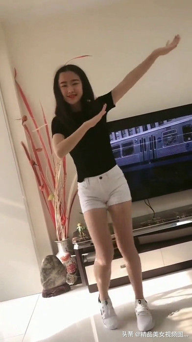 小美女跳舞系列8558