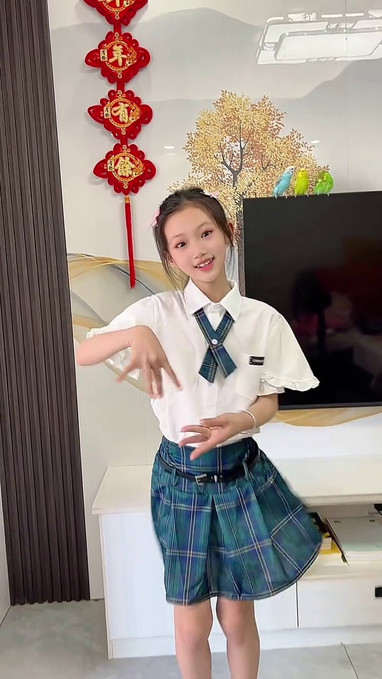 关山酒 #关山酒dj #爱跳舞的小姑娘