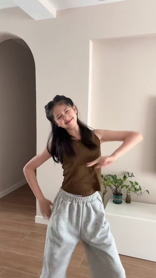 DL摇9 #卡点舞 #DL摇