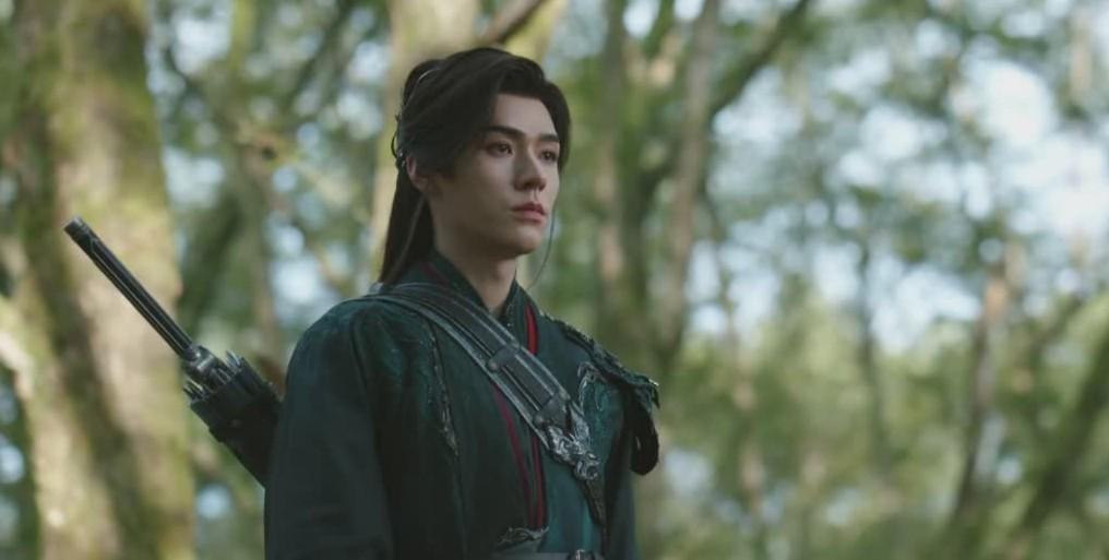 出场惊艳观众，《暗河传》孔雪儿上演眼神杀，白纱遮面美出新高度